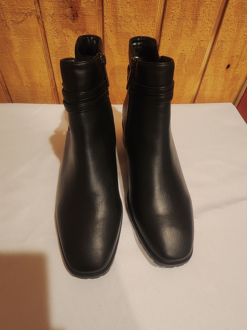 Anne Klein Black Leather Ankle Boots Size 6.5